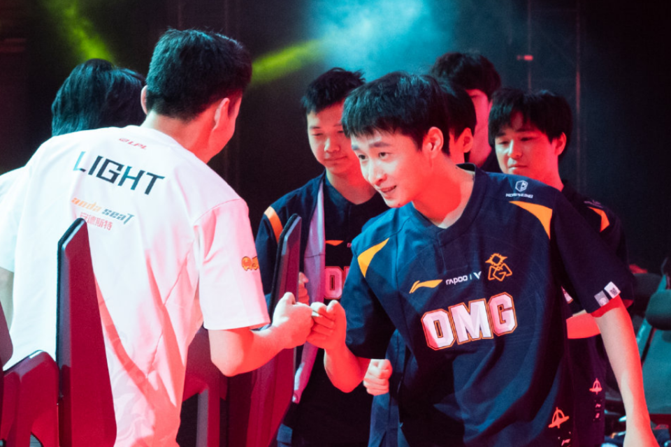 SHR轻取EDG，ShowMaker关键团战开团秒人激烈交锋入围赛，让粉丝疯狂欢呼的简单介绍