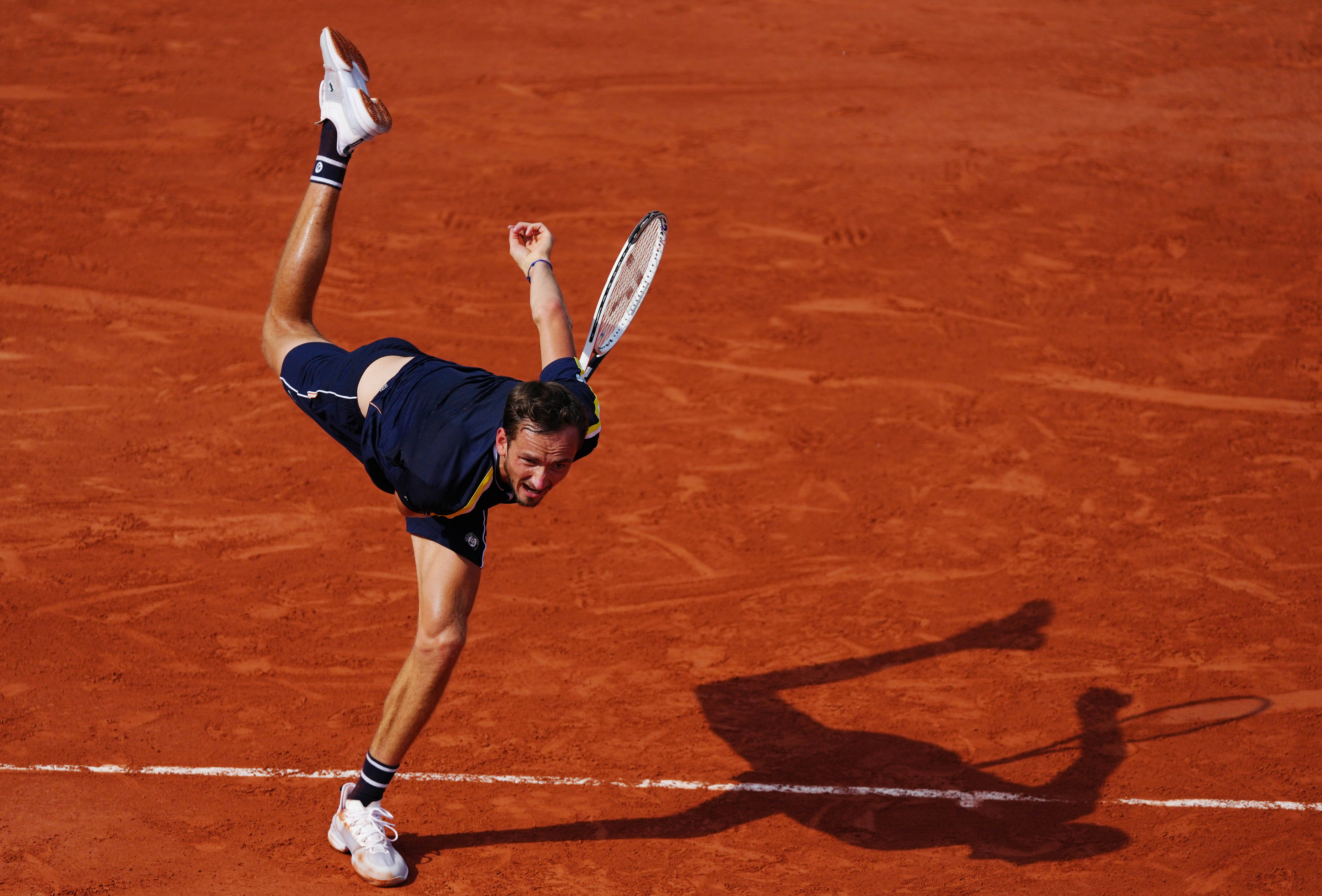 关于法国网球队绝杀英国网球队，梅德韦杰夫高光表现的信息