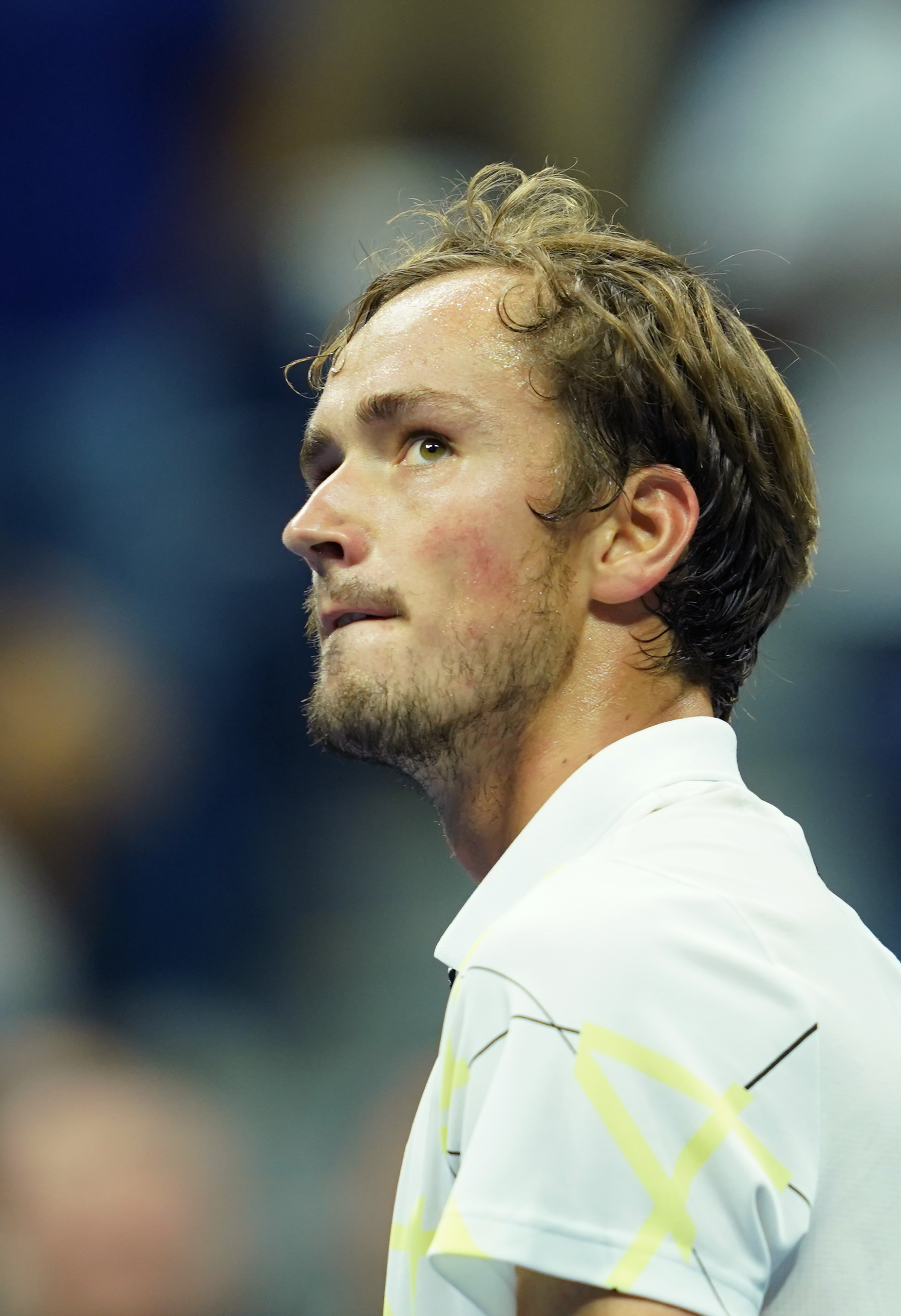 关于法国网球队绝杀英国网球队，梅德韦杰夫高光表现的信息