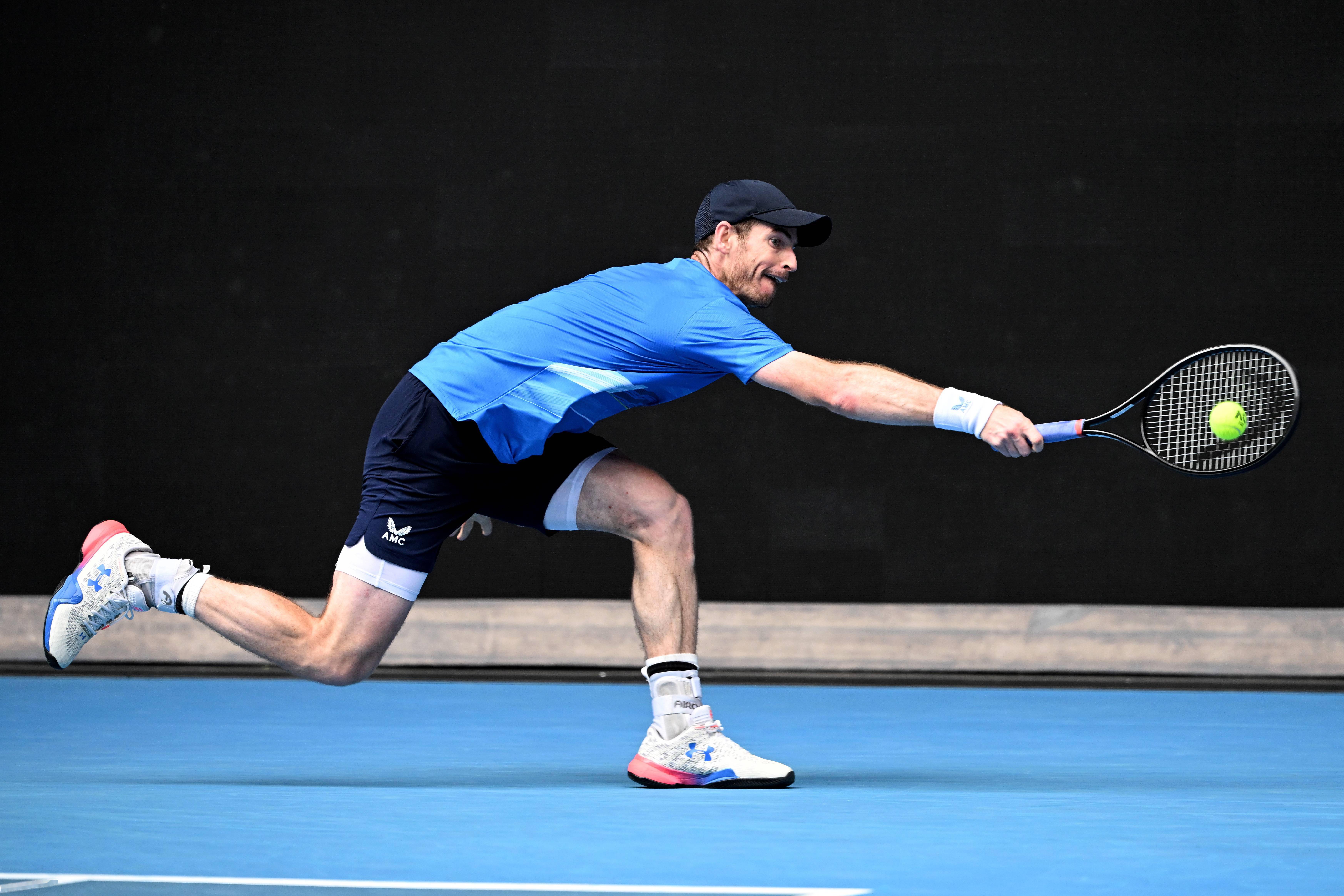 日本网球队逆转英国网球队，穆雷完成帽子戏法