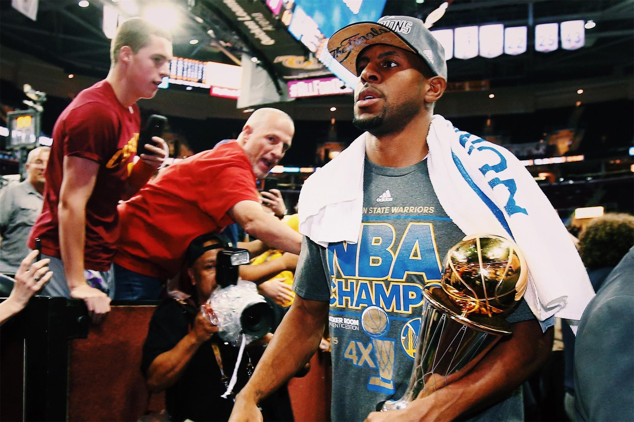 美国球员在亚洲锦标赛中脱颖而出