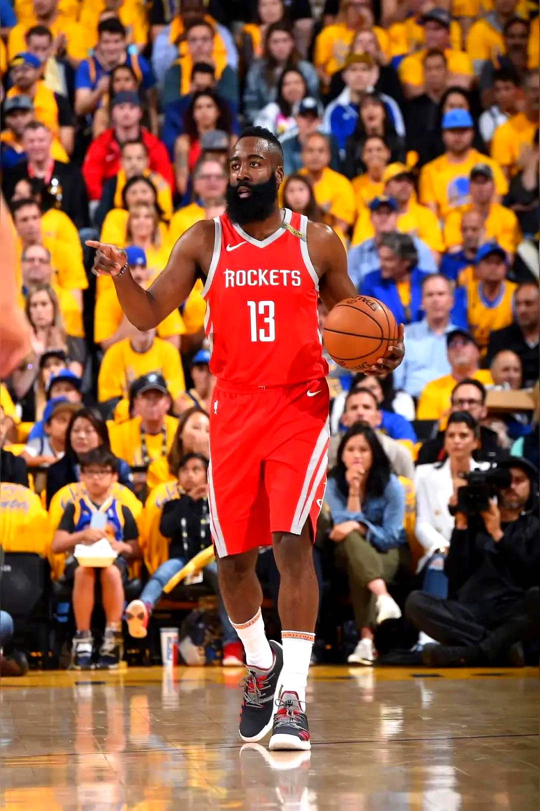 关于猛龙强势湖人B队，哈登一己之力扛起全队的信息