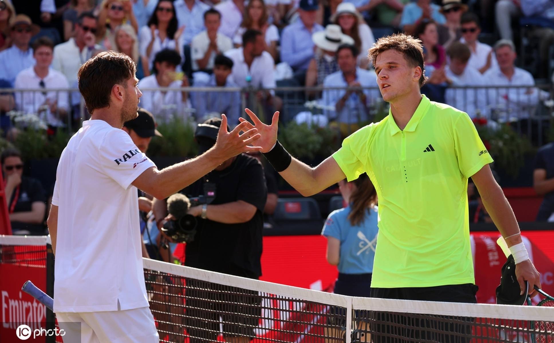 包含英国网球队力克日本网球队,瓦林卡制霸全场的词条 包含英国网球队力克日本网球队,瓦林卡制霸全场的词条