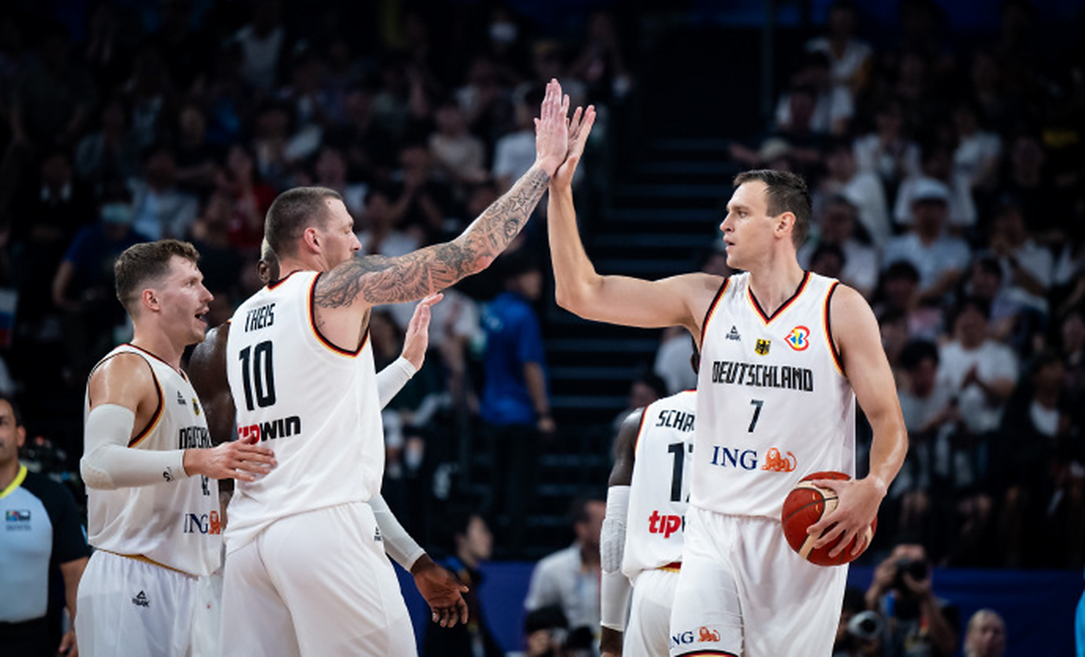 关于巴西男篮险胜立陶宛男篮，戈贝尔送出助攻的信息