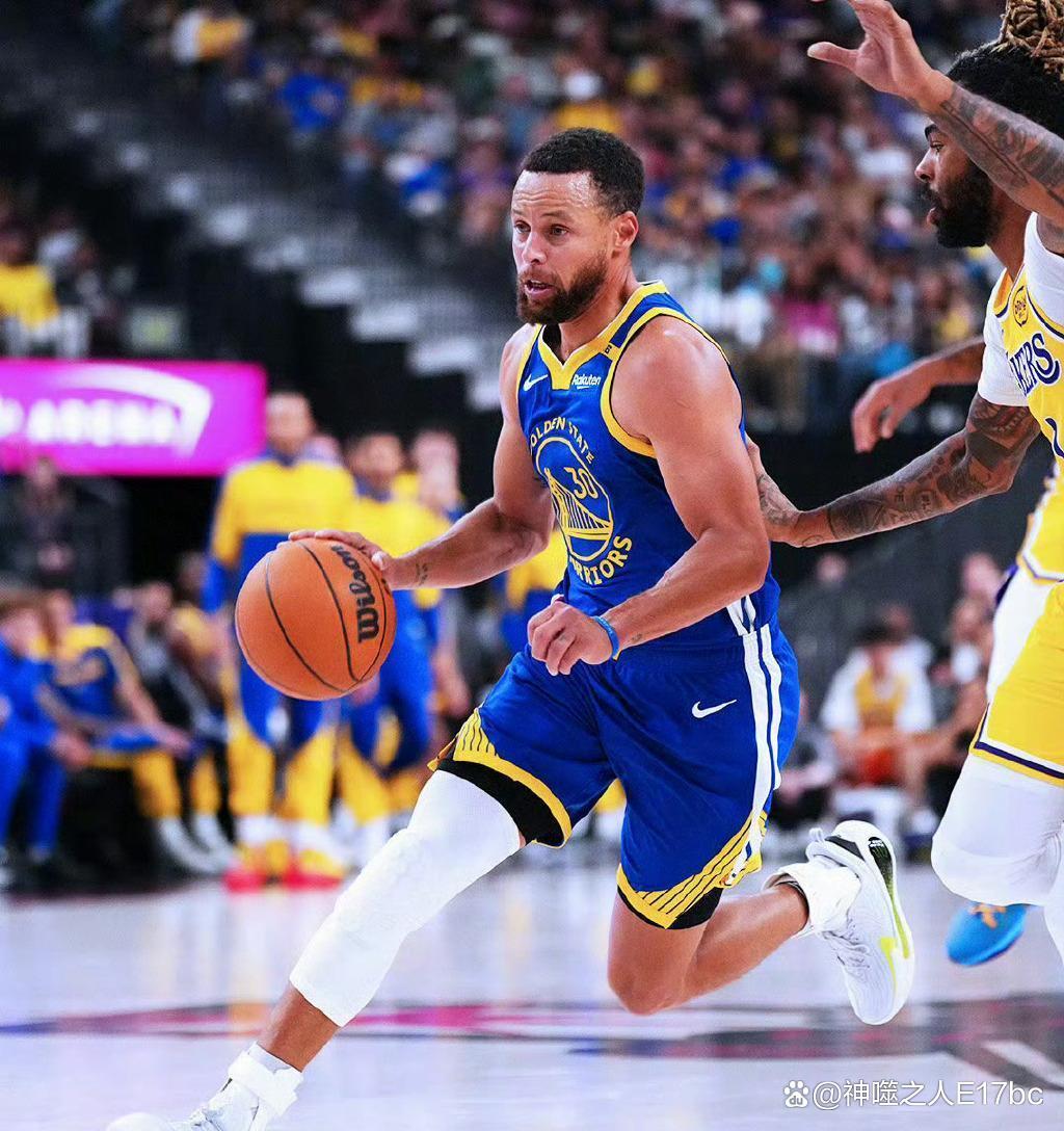 勇士队全队训练调整,备战下一场比赛 勇士队全队训练调整,备战下一场比赛