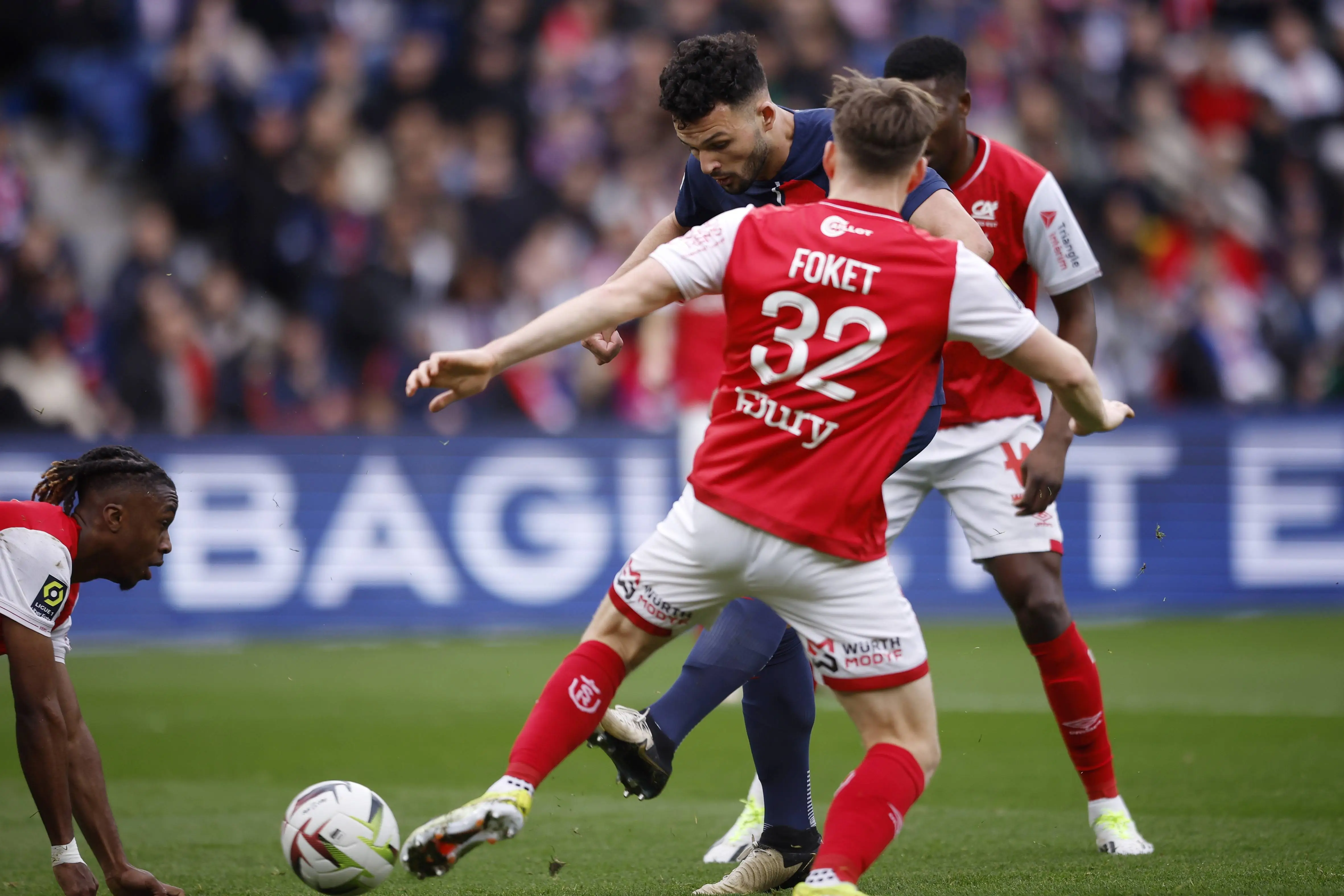 关于兰斯队连续取得胜利,重返法甲积分榜前列的信息 关于兰斯队连续取得胜利,重返法甲积分榜前列的信息