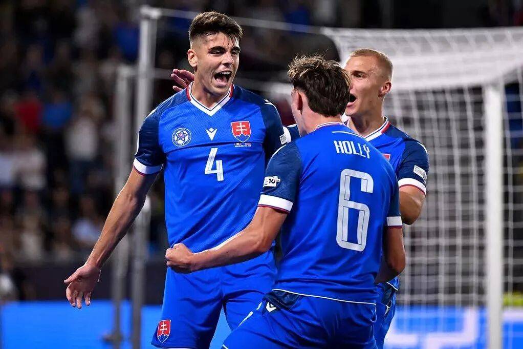 关于斯洛伐克队创纪录,连续夺得两场胜利的信息 关于斯洛伐克队创纪录,连续夺得两场胜利的信息