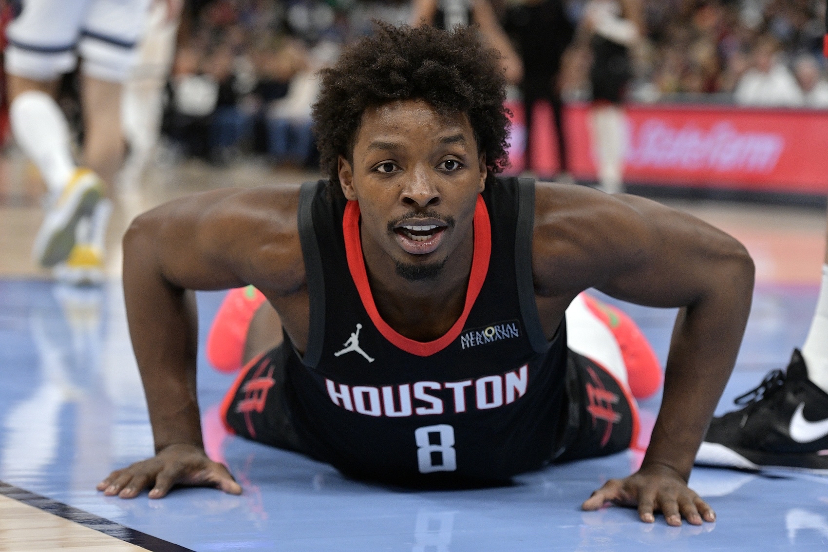 包含转战老鹰主场！火箭球员将面对挑战，背负平局希望的词条