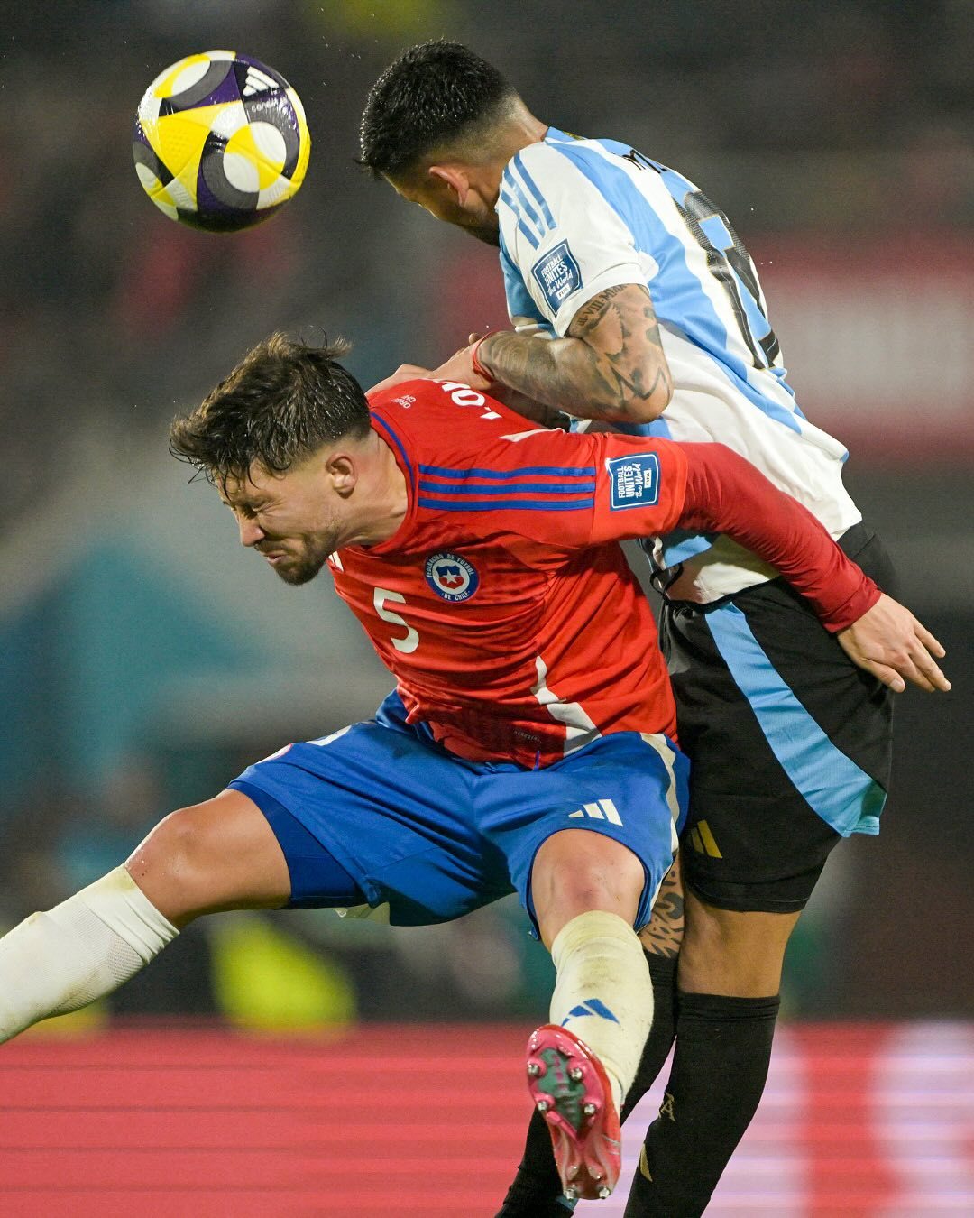 阿根廷队成功晋级下一轮比赛 阿根廷队成功晋级下一轮比赛