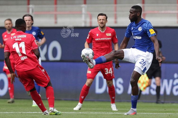 沙尔克客场战平对手取得平局 沙尔克客场战平对手取得平局