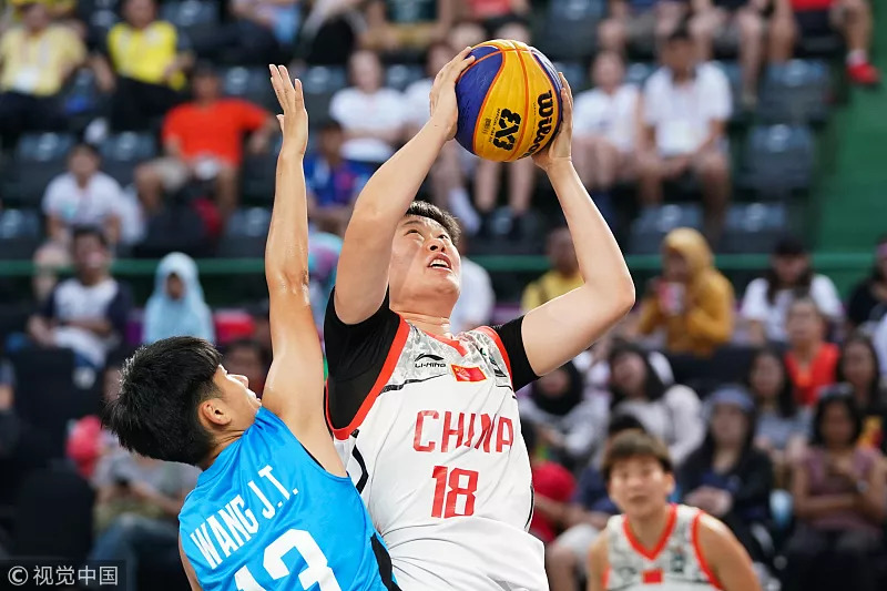 半决赛胜者问鼎,冠军之争 半决赛胜者问鼎,冠军之争