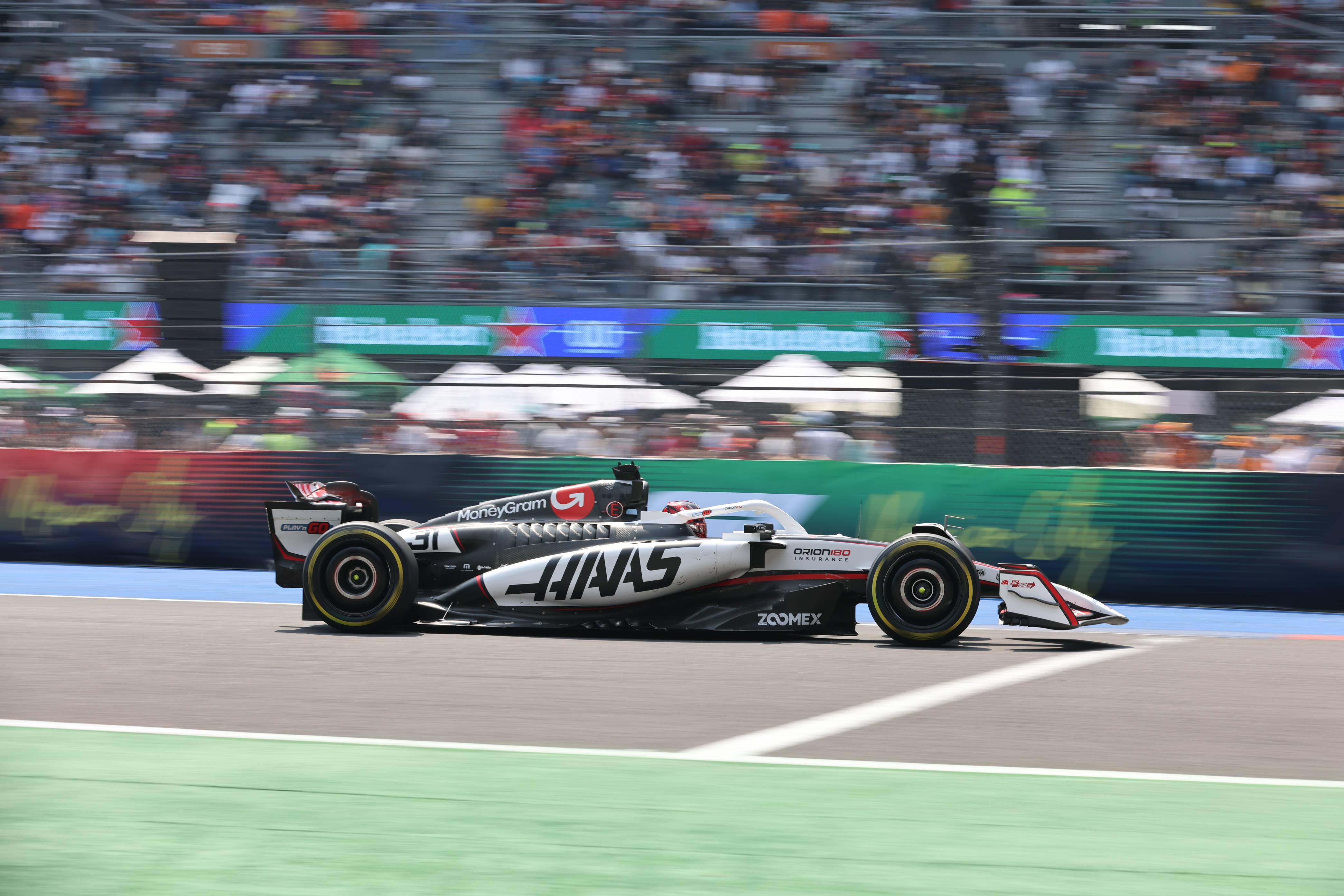 包含哈斯车队险胜红牛车队，诺里斯高光表现的词条