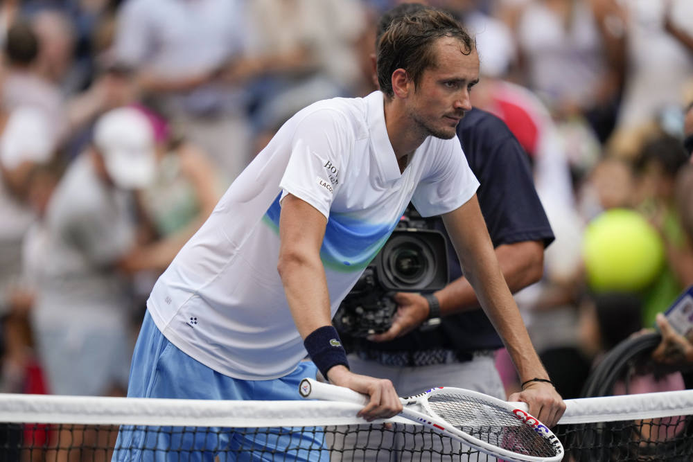 ATP总决赛横扫澳网，梅德韦杰夫惊艳四座的简单介绍