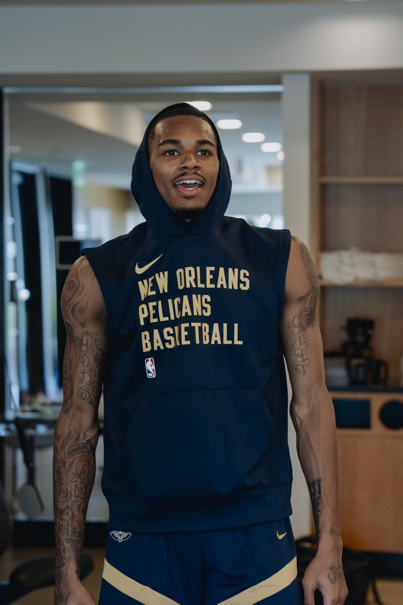 包含雄鹿翻盘步行者，锡安状态火热的词条