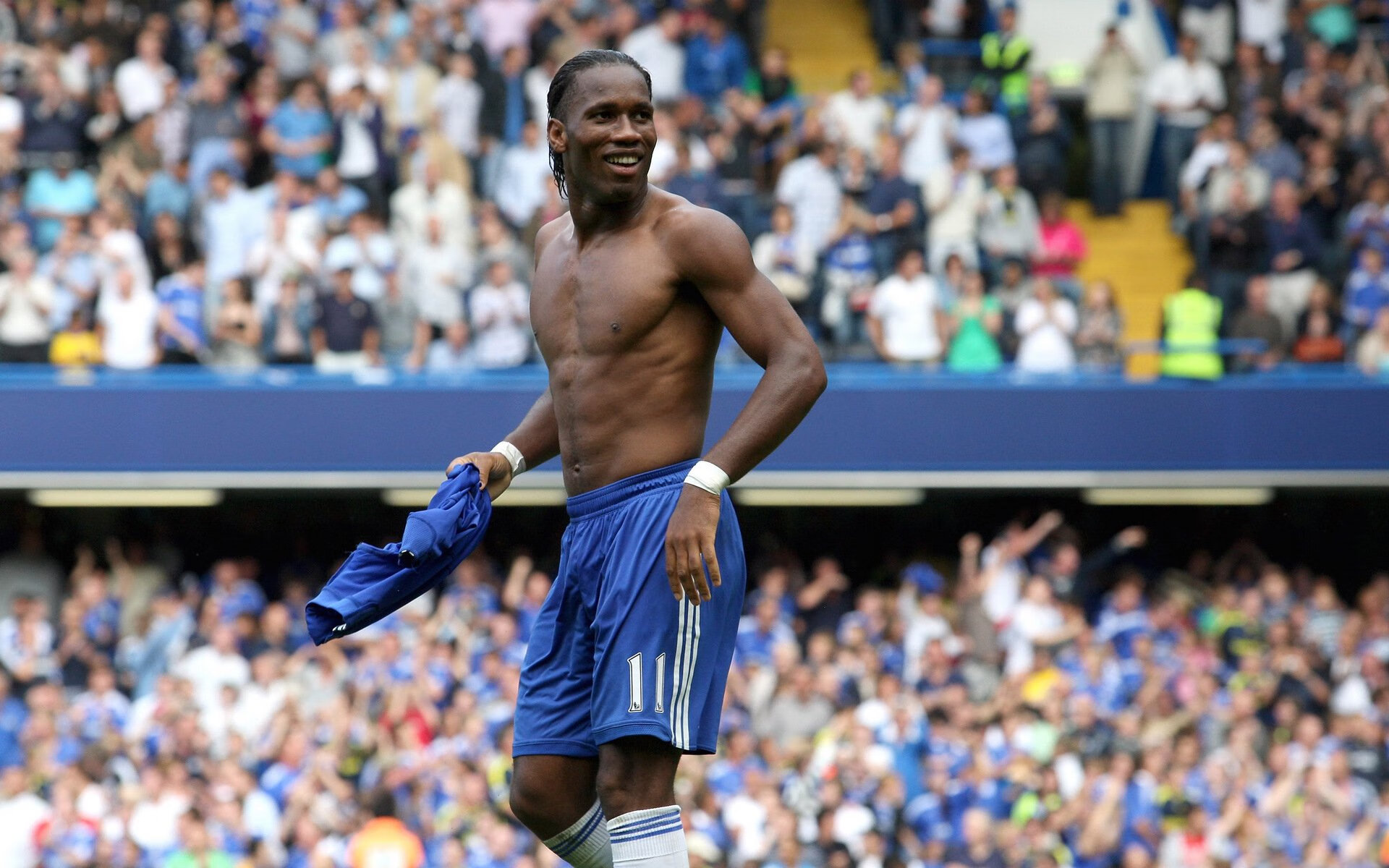 全面压制！AC米兰欧战赛场展现统治力，穆勒关键一击定乾坤