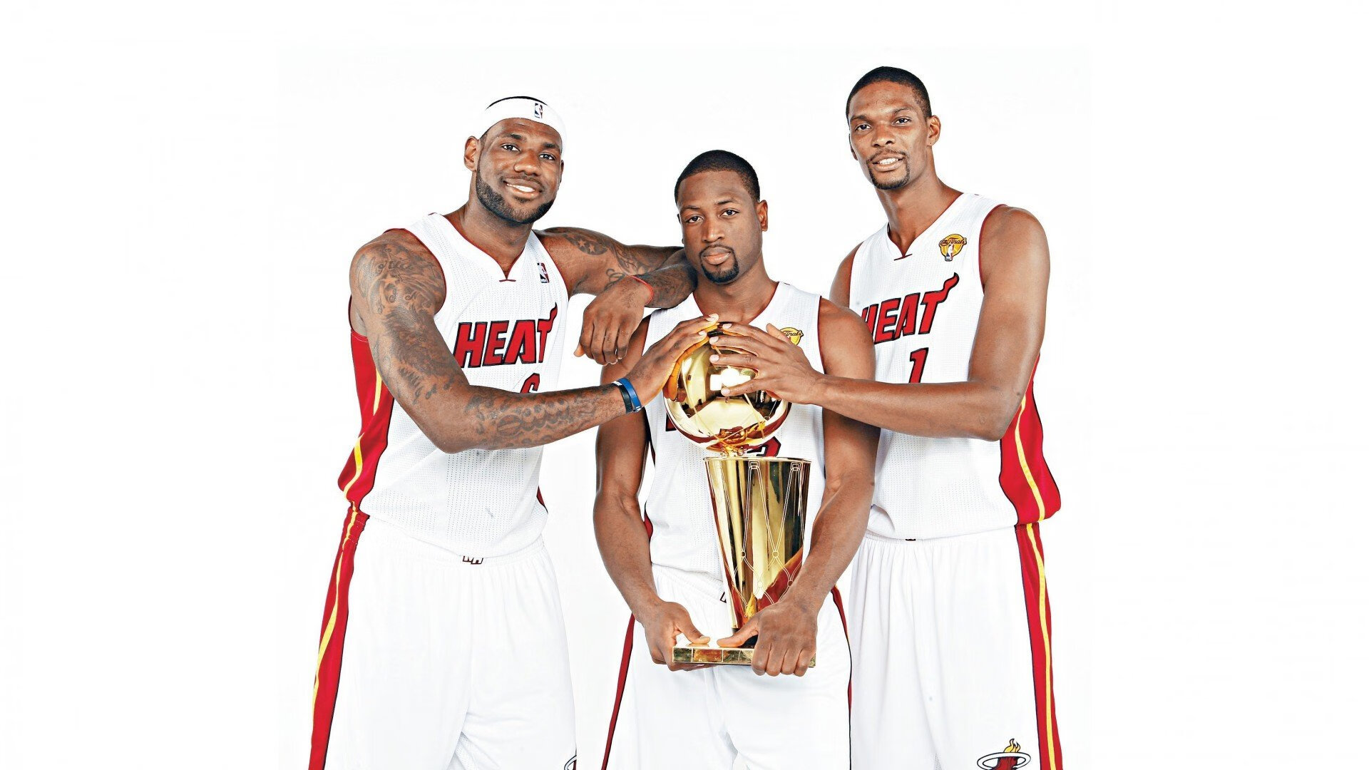 赛道与绿茵的交汇，当F1引擎轰鸣遇见马德里竞技的绝杀时刻