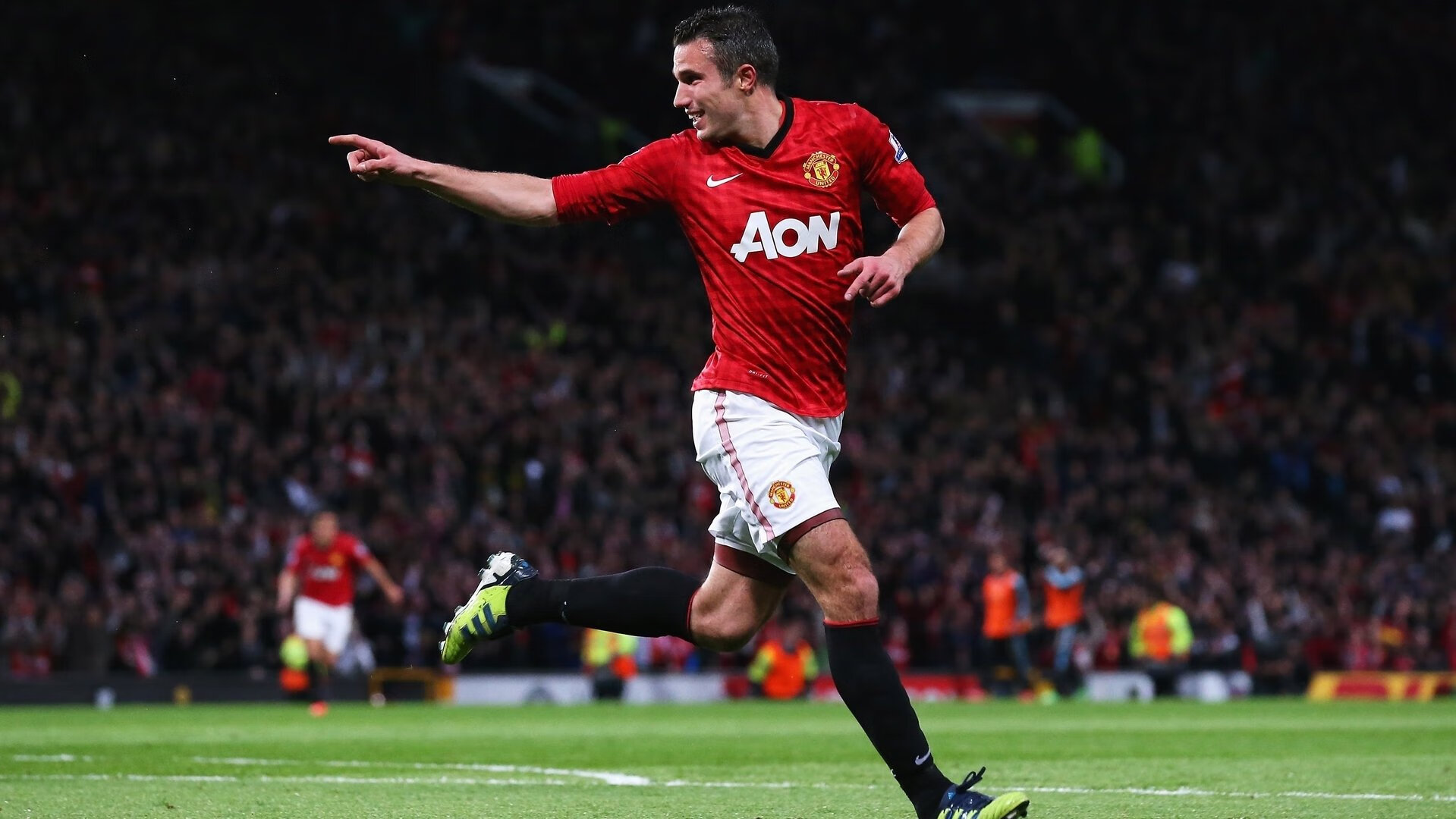 赛道与球场的双重奏,F1街道赛焦点战与雄鹿力克国王的竞技启示