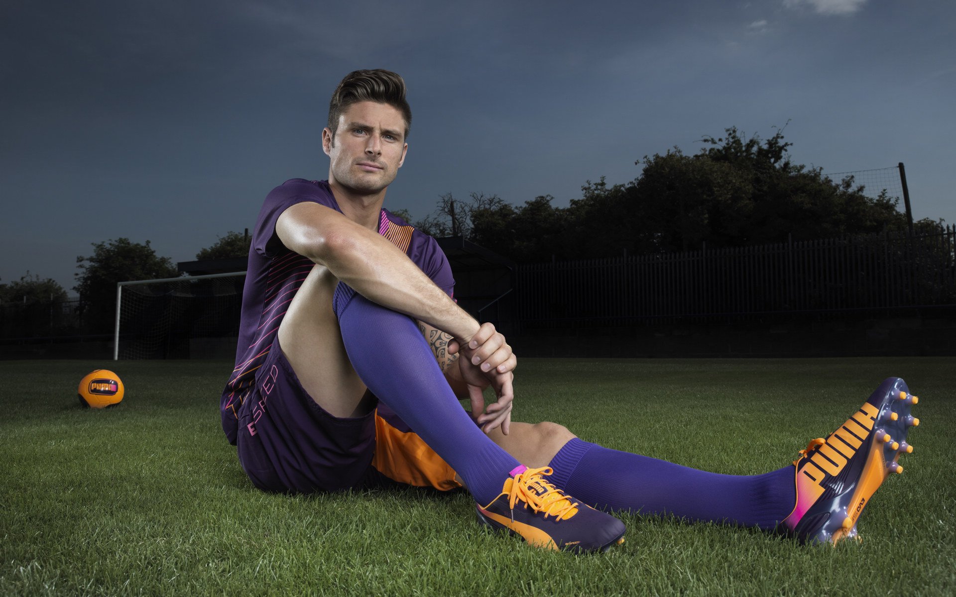 绿茵绝杀与球台风暴，葡萄牙绝境逢生，张本智和领军破阵